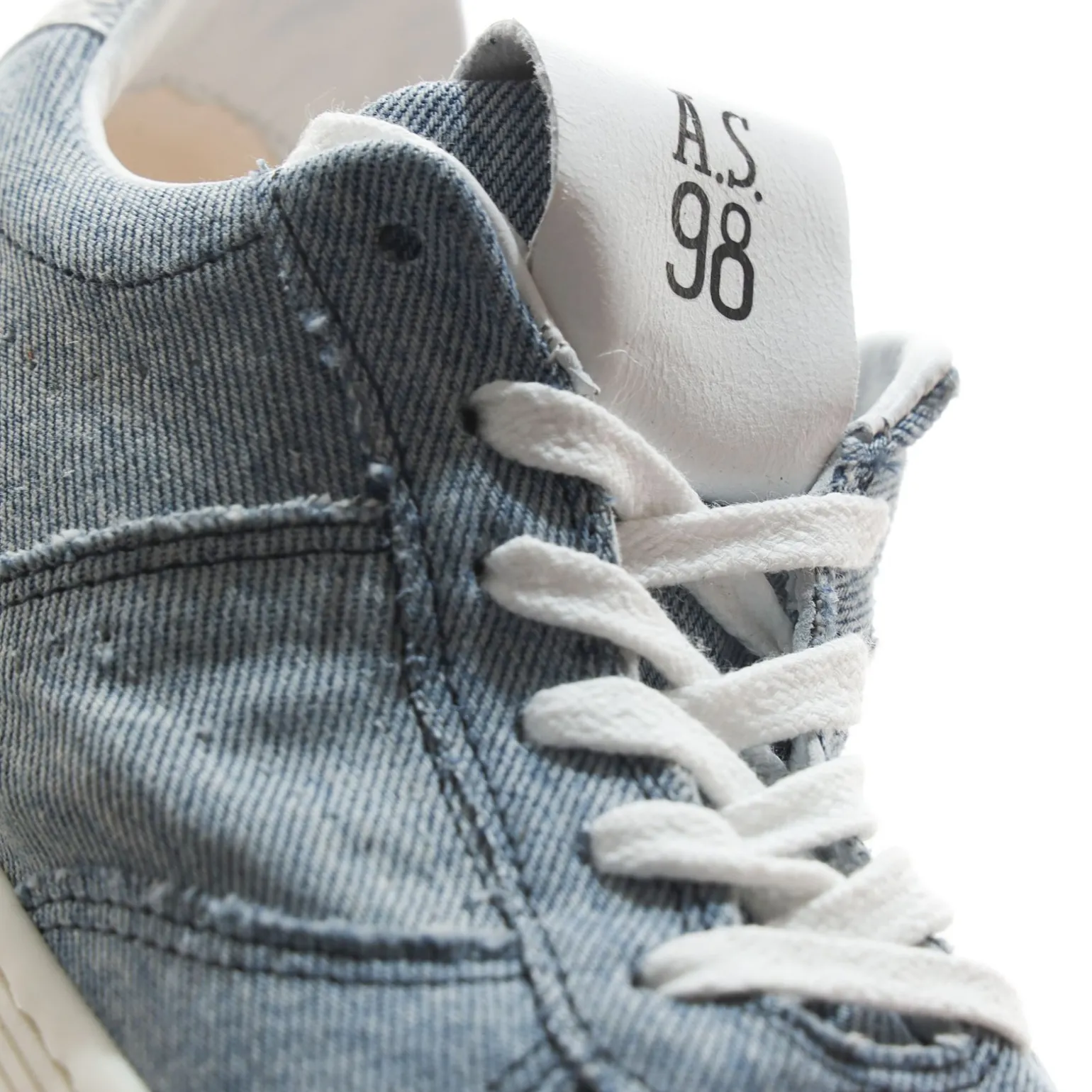 SNEAKERS CHIRA