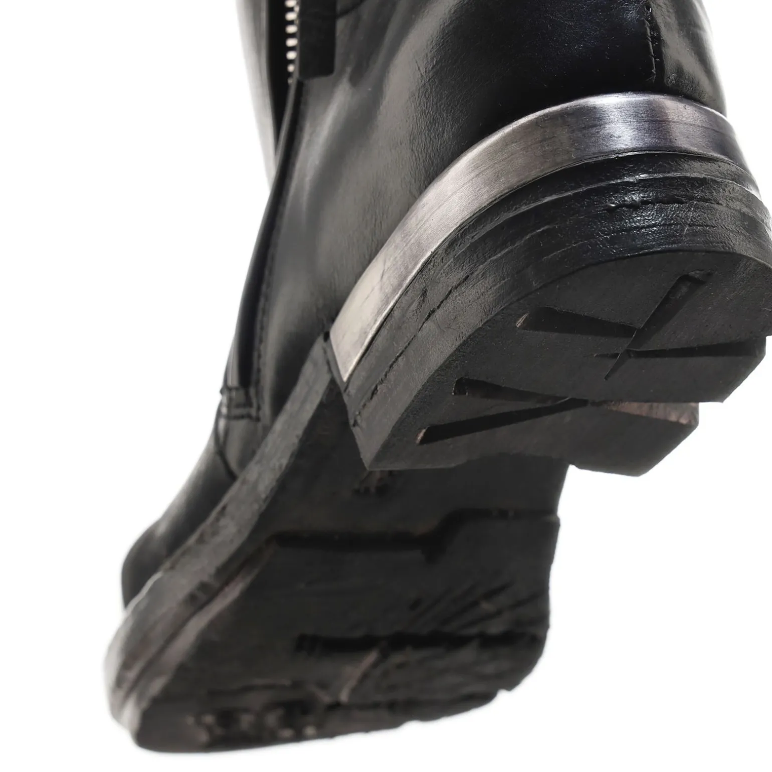 STIEFELETTEN AGULIA