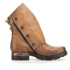 STIEFELETTEN AZUSA
