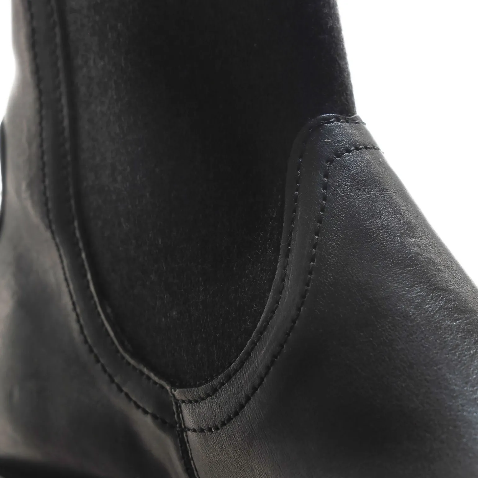 STIEFELETTEN PIERS
